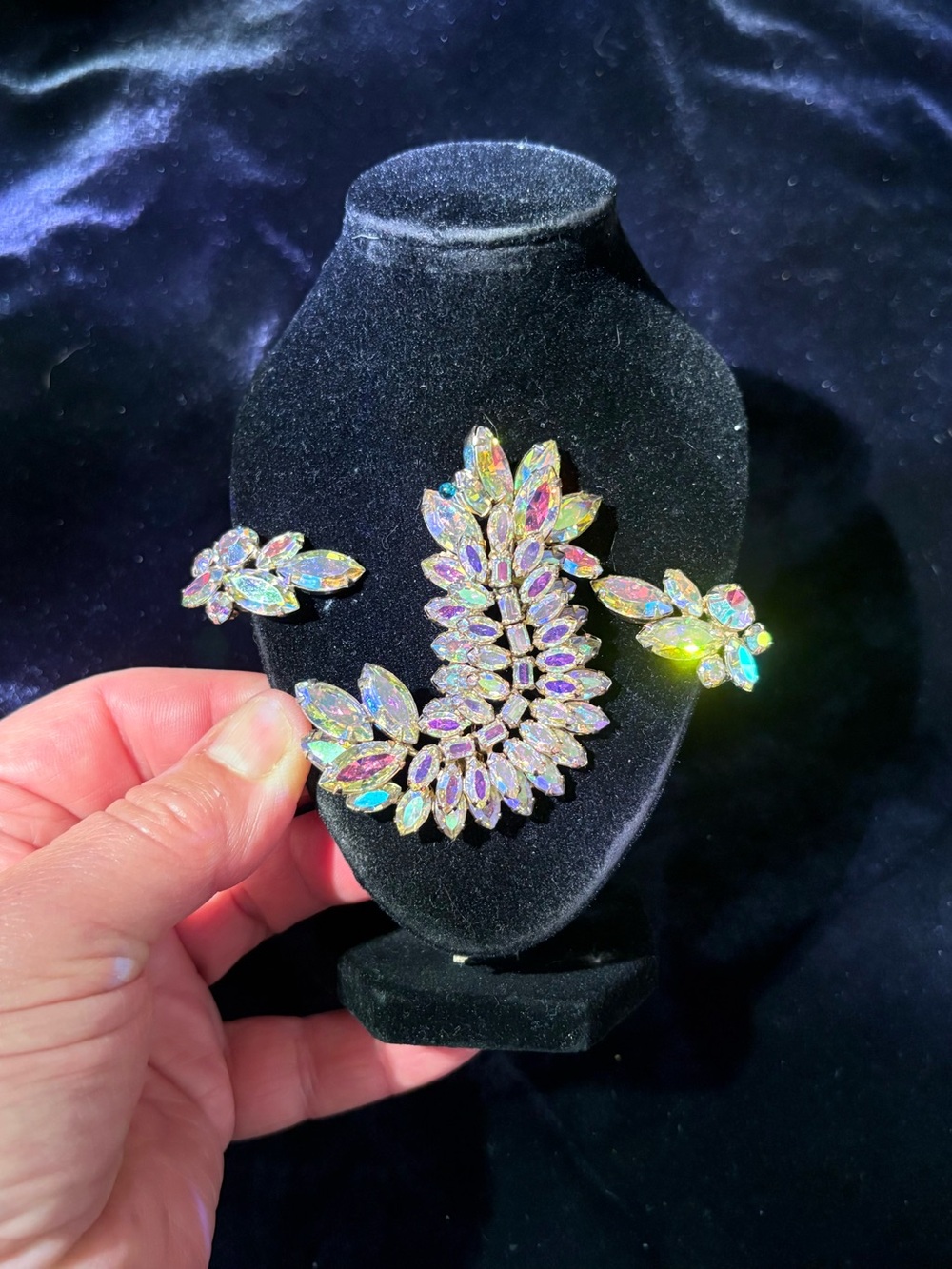 Sherman iridescent double tiered brooch with earrings